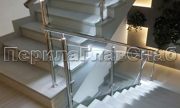 Нержавеющие перила и ограждения со стеклом и подсветкой купить в Екатеринбурге