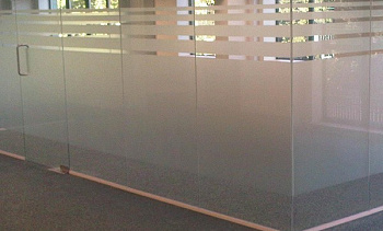 Cтеклянные перегородки - вариант 3 в Екатеринбурге. Готовые проекты ПерилаГлавСнаб