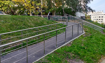 Уличные ограждения из металла в Екатеринбурге. Готовые проекты ПерилаГлавСнаб Уличные ограждения из металла в Екатеринбурге. Готовые проекты ПерилаГлавСнаб