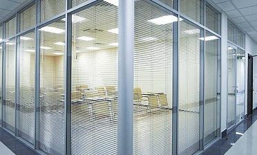 Cтеклянные перегородки - вариант 4 купить в Екатеринбурге