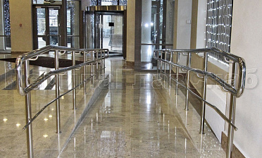 Ограждение пандуса с одним ригелем купить в Екатеринбурге