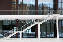 Ограждения из нержавейки со стеклом в Екатеринбурге. Готовые проекты ПерилаГлавСнаб - фото 4