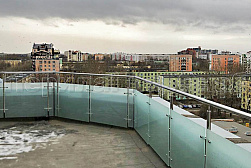 Стеклянные ограждения для улицы в Екатеринбурге. Готовые проекты ПерилаГлавСнаб - фото 17