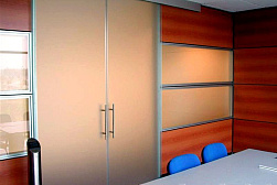 Раздвижные стеклянные двери в Екатеринбурге. Готовые проекты ПерилаГлавСнаб - фото 4