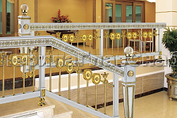 Латунные перила под золото в Екатеринбурге. Готовые проекты ПерилаГлавСнаб - фото 18