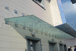 Стеклянные козырьки на вантах в Екатеринбурге. Готовые проекты ПерилаГлавСнаб - фото 15