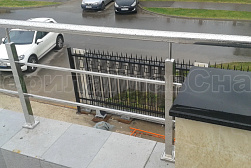 Перила и ограждения из нержавеющей стали с двумя ригелями в Екатеринбурге. Готовые проекты ПерилаГлавСнаб - фото 7