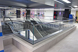 Цельностеклянные ограждения на несущем стекле в Екатеринбурге. Готовые проекты ПерилаГлавСнаб - фото 23