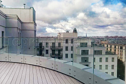 Цельностеклянные ограждения на несущем стекле в Екатеринбурге. Готовые проекты ПерилаГлавСнаб - фото 12