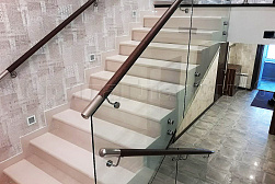 Перила и ограждения из нержавейки и дерева в Екатеринбурге. Готовые проекты ПерилаГлавСнаб - фото 15 Перила и ограждения из нержавейки и дерева в Екатеринбурге. Готовые проекты ПерилаГлавСнаб - фото 15