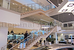 Стеклянные перила для атриумов в Екатеринбурге. Готовые проекты ПерилаГлавСнаб - фото 19