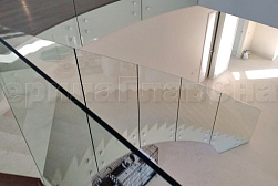 Стеклянные перила для винтовых лестниц в Екатеринбурге. Готовые проекты ПерилаГлавСнаб - фото 20