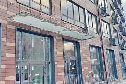 Стеклянные козырьки на вантах в Екатеринбурге. Готовые проекты ПерилаГлавСнаб - фото 2